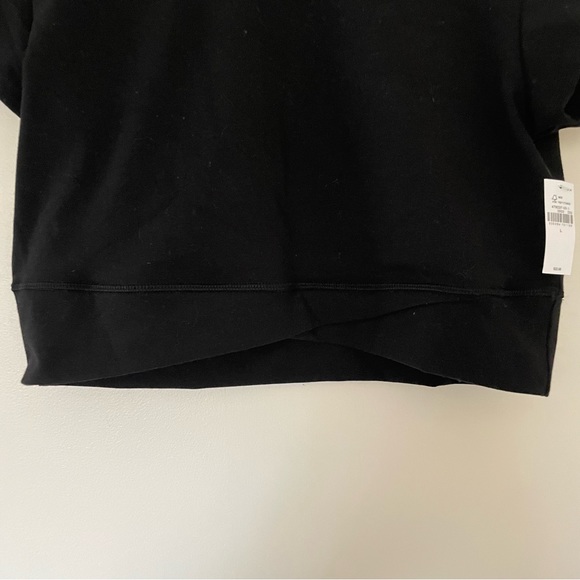 PowerChill Cropped Cross-Front T-Shirt Old Navy - Picture 3 of 5